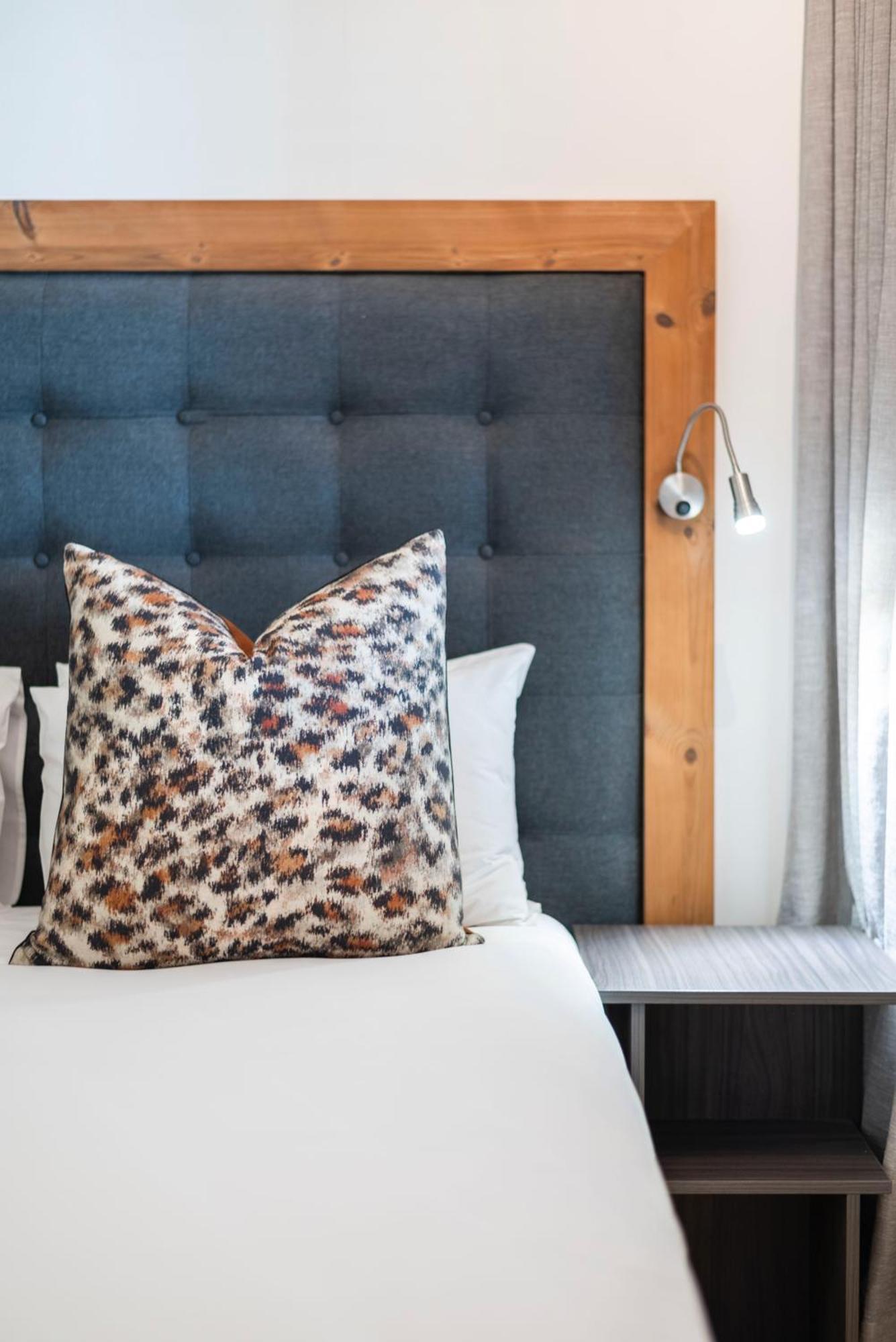 Xenia Aparthotel By Totalstay Kapstaden Exteriör bild